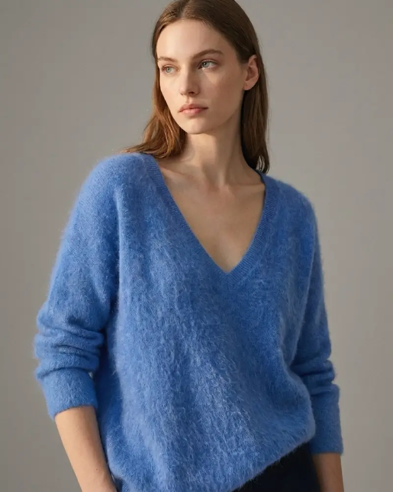 Vellara Knitwear 100% luxury cashmere sweater in vibrant blue